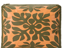 Load image into Gallery viewer, MAX POUCH Kaʻulu - Papaya on Olive
