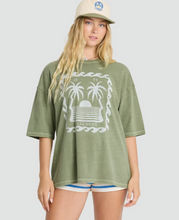 Load image into Gallery viewer, Wave Stamp Short Sleeve Cotton T-Shirt
