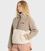 Load image into Gallery viewer, Horizon Sherpa Mock Neck Half Zip Sweatshirt Cobblestone
