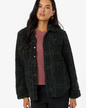 Load image into Gallery viewer, Zuma High Pile Jacket Hunter Green
