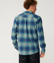 Load image into Gallery viewer, Count Flannel Shirt Navy
