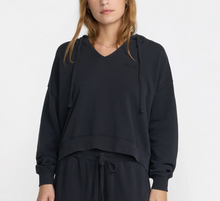Load image into Gallery viewer, Badge Boxy Hoodie Washed Black
