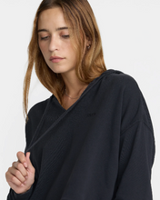 Load image into Gallery viewer, Badge Boxy Hoodie Washed Black
