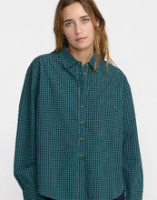 Load image into Gallery viewer, Sorrento Oversized Long Sleeve Shirt

