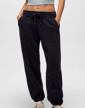 Load image into Gallery viewer, DreamFleece Sweatpant Black
