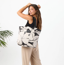 Load image into Gallery viewer, Day Tripper Melia Black/Sandstone
