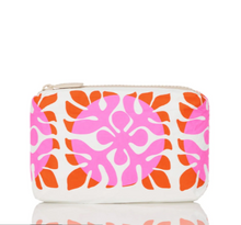 Load image into Gallery viewer, MINI POUCH Appliqué Zest
