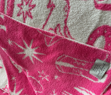 Load image into Gallery viewer, Baby Western Luxe Blanket Pink
