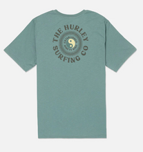 Load image into Gallery viewer, EVERYDAY H2O-DRI KELP CIRCLE SLUB SHORT SLEEVE TEE
