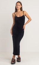 Load image into Gallery viewer, Sofia Boucle midi dress black
