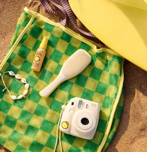 Load image into Gallery viewer, Sun Bum x Tangle Teezer - The Ultimate Detangling Duo
