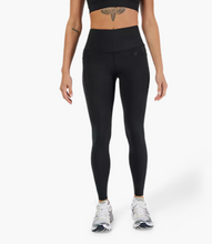 Load image into Gallery viewer, Womens Motive Leggings Black
