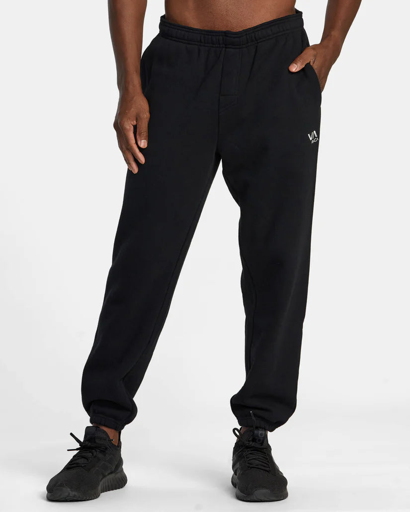 VA Essential Joggers Black