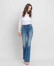 Load image into Gallery viewer, HIGH RISE DARK WASH FULL LENGTH BOOTCUT JEANS
