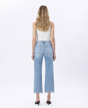 Load image into Gallery viewer, HIGH RISE DISTRESSED CROP SLIM WIDE JEANS
