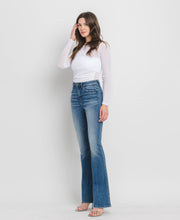 Load image into Gallery viewer, HIGH RISE DARK WASH FULL LENGTH BOOTCUT JEANS
