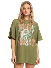 Load image into Gallery viewer, Sweet Janis Oversized T-Shirt
