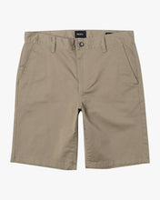 Load image into Gallery viewer, Weekend Stretch Chino Shorts 20&quot;
