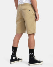 Load image into Gallery viewer, Weekend Stretch Chino Shorts 20&quot;
