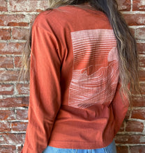 Load image into Gallery viewer, Lucky Wave L/S
